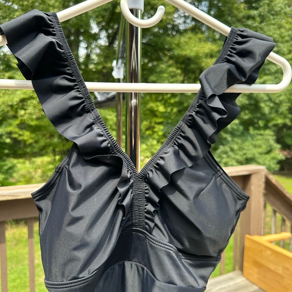 One piece swim suit with padded bust. - Picture 2 of 5